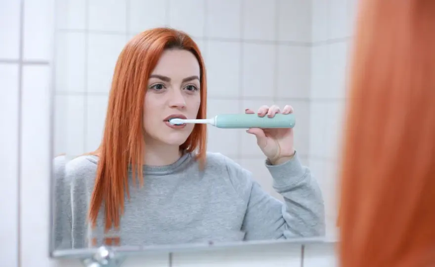 Szczoteczka soniczna: Jak działa i czy to najlepszy wybór dla Ciebie?