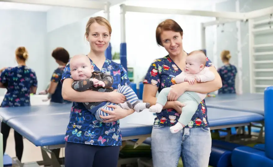 Twoje dziecko ma hipotonię oralną? Objawy, diagnoza, terapia
