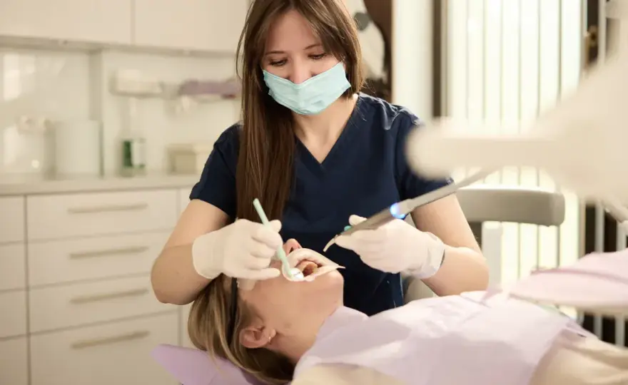 Najlepsze kliniki stomatologiczne w Warszawie - Którą wybrać?